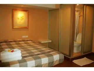 @Ratchada Hotel And Spa